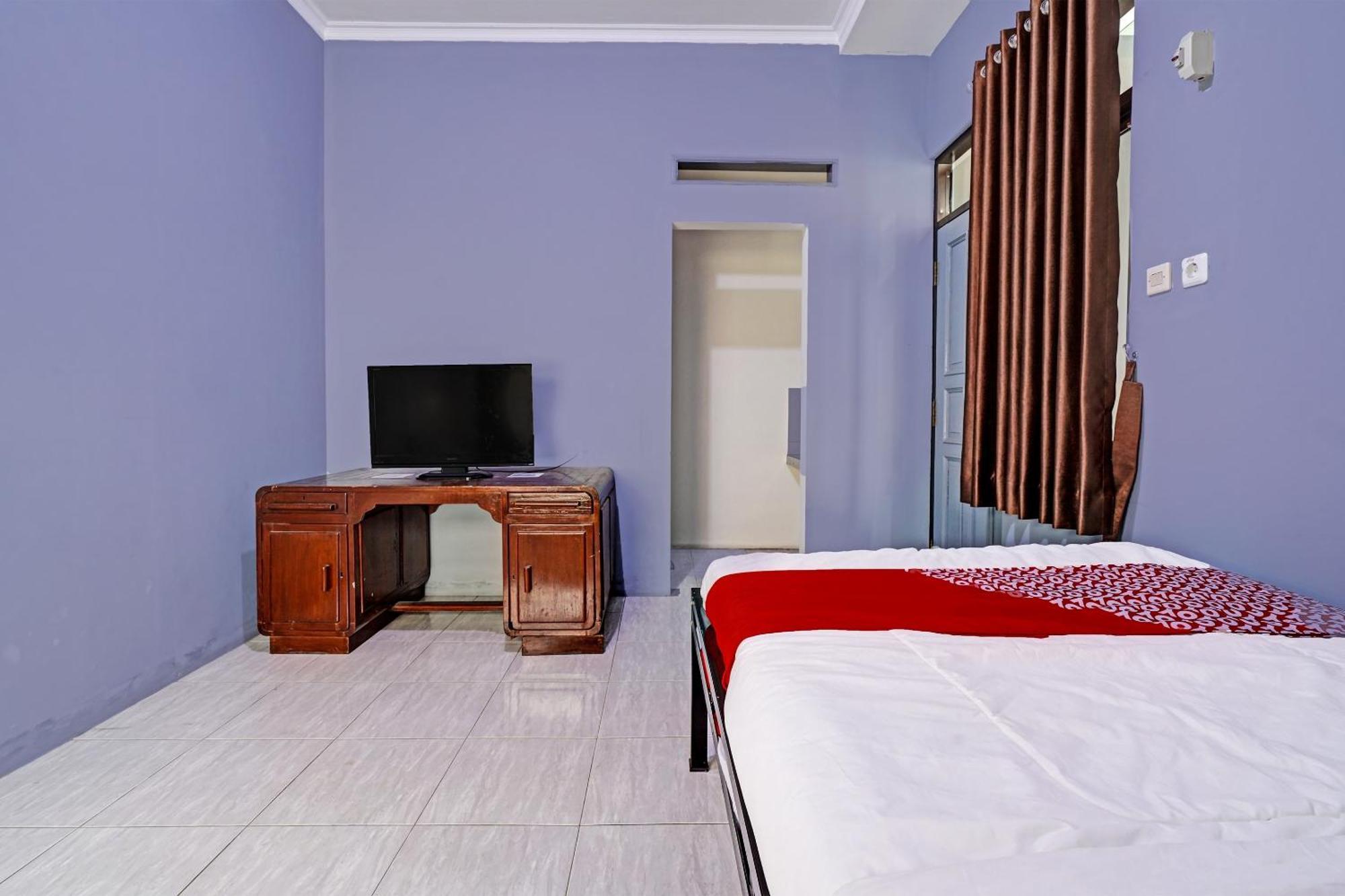 Oyo Life 91592 Aaliya Guest House Syariah Lebakwangi Exteriér fotografie